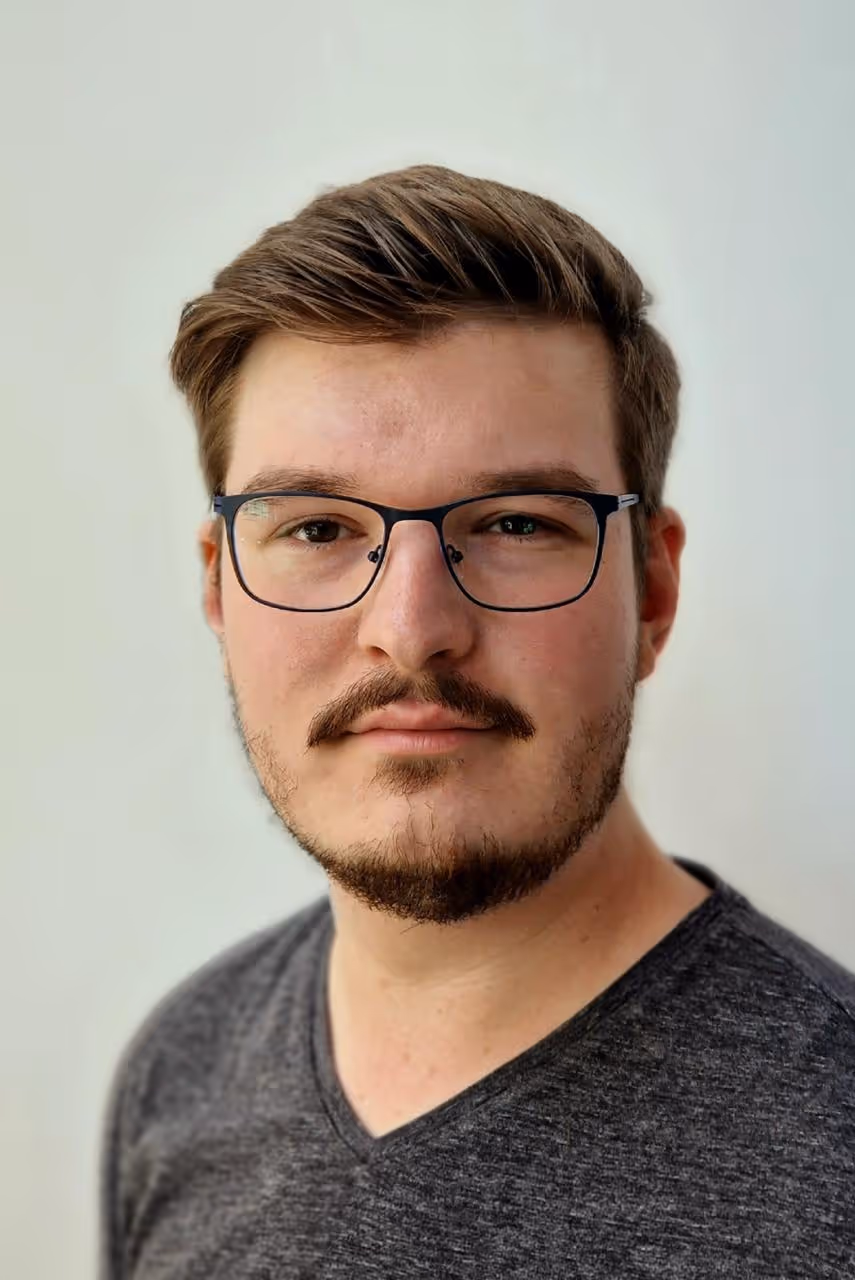 HYPOFY Mitarbeiter Alexander Lorbach - ein Backend Entwickler